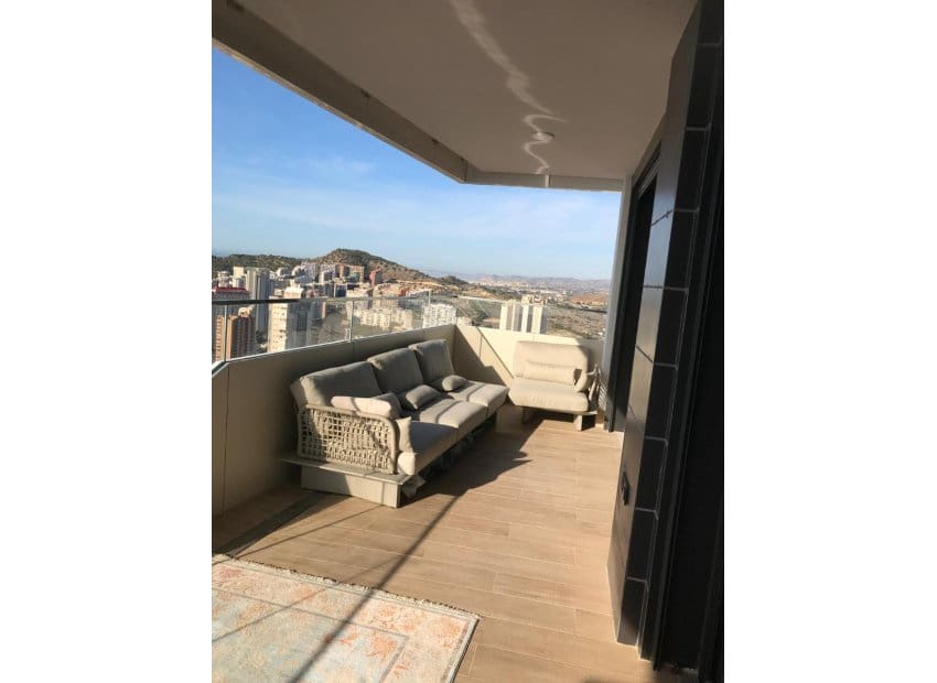 Apartamento Playa de 3 habitaciones en Benidorm en venta con piscina garaje - 790.000 € (Ref: 9669251)