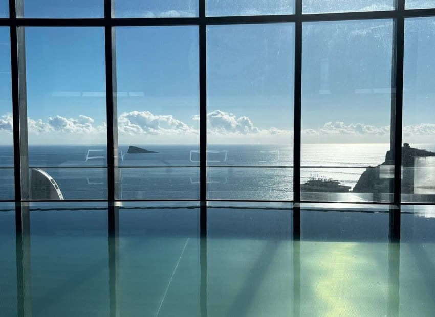 Apartamento Playa de 3 habitaciones en Benidorm en venta con piscina garaje - 790.000 € (Ref: 9669251)