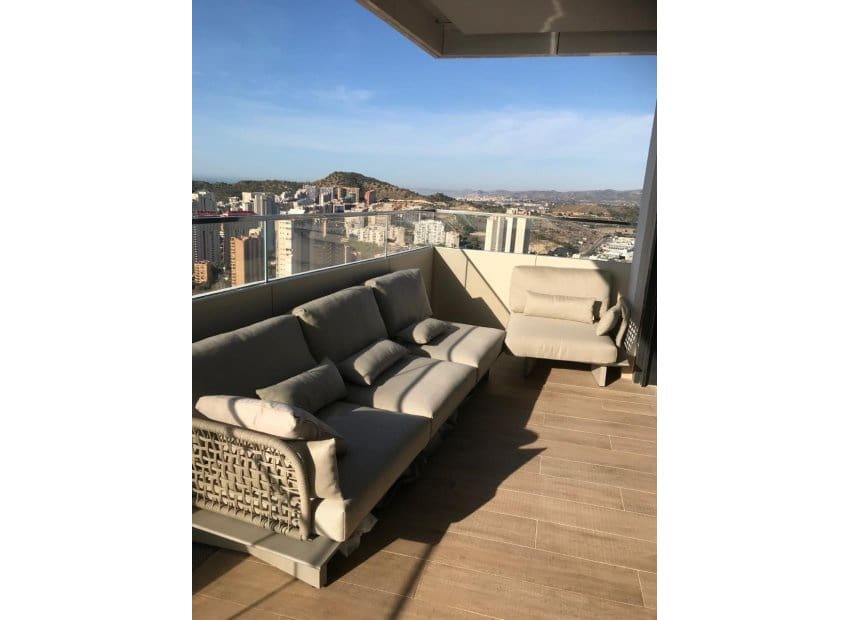 Apartamento Playa de 3 habitaciones en Benidorm en venta con piscina garaje - 790.000 € (Ref: 9669251)