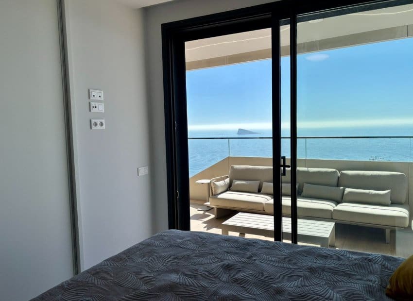 3 bedroom Beach Apartment for sale in Benidorm with pool garage - € 790,000 (Ref: 9669251)