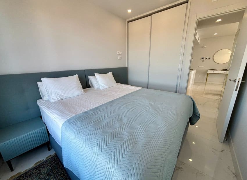 3 bedroom Beach Apartment for sale in Benidorm with pool garage - € 790,000 (Ref: 9669251)