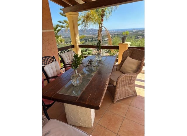 3 sypialnia Willa na sprzedaż w Escandinavia - Cautivador, Alfaz del Pi / L'Alfàs del Pi z basenem garażem - 1 300 000 € (Ref: 9720494)