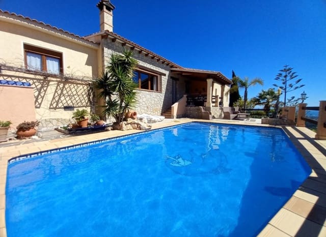 3 sypialnia Willa na sprzedaż w Escandinavia - Cautivador, Alfaz del Pi / L'Alfàs del Pi z basenem garażem - 1 300 000 € (Ref: 9720494)