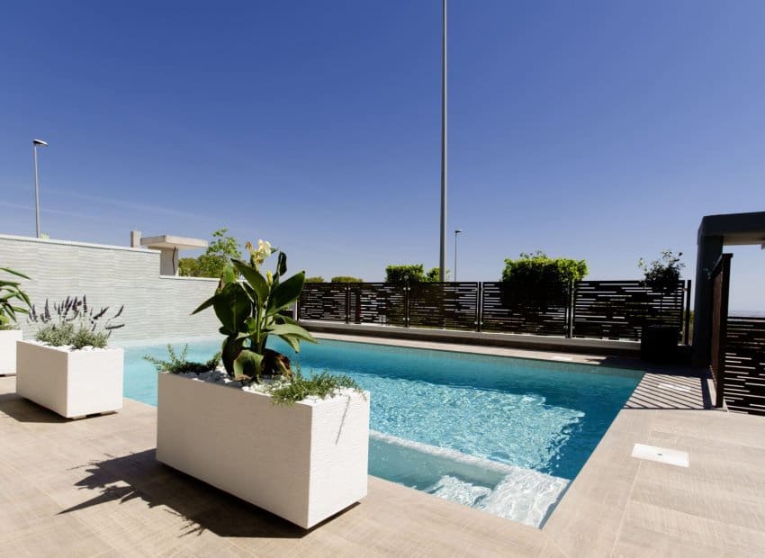 3 soveværelse Villa til salg i San Miguel de Salinas med swimmingpool - € 630.000 (Ref: 9834845)
