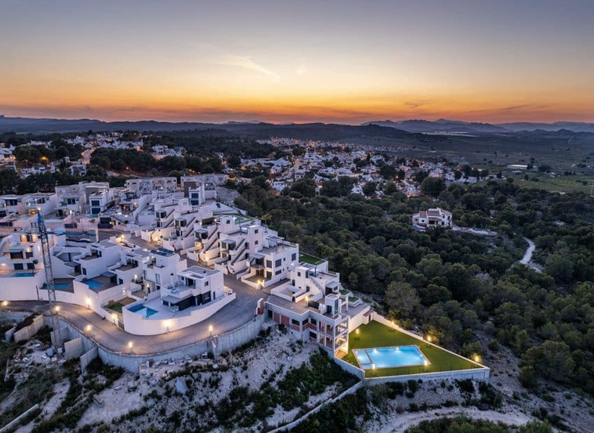 3 soveværelse Villa til salg i San Miguel de Salinas med swimmingpool - € 630.000 (Ref: 9834845)