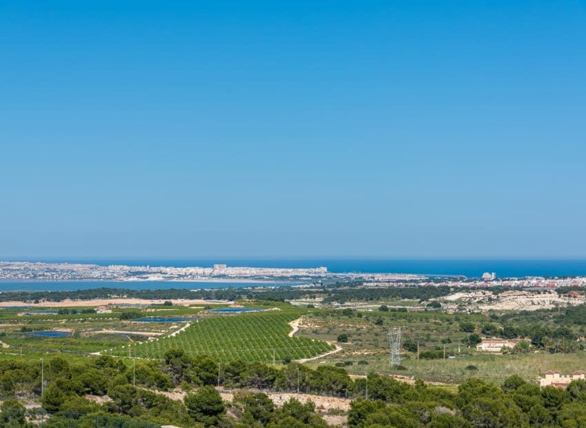 3 soveværelse Villa til salg i San Miguel de Salinas med swimmingpool - € 630.000 (Ref: 9834845)