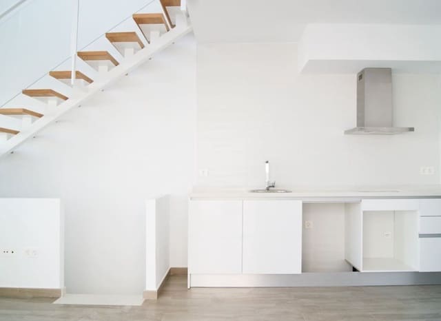 3 soverom Hus til salgs i Monte y Mar, Santa Pola med svømmebasseng garasje - € 289 000 (Ref: 9834847)