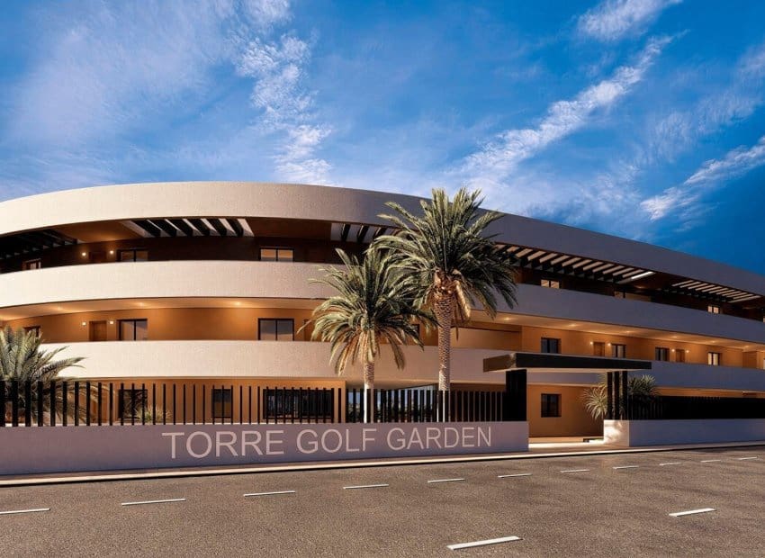 2 bedroom Apartment for sale in Los Alcazares with pool garage - € 278,900 (Ref: 9834848)
