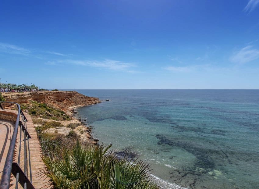 2 soverom Leilighet til salgs i La Mata med svømmebasseng garasje - € 295 000 (Ref: 9834858)