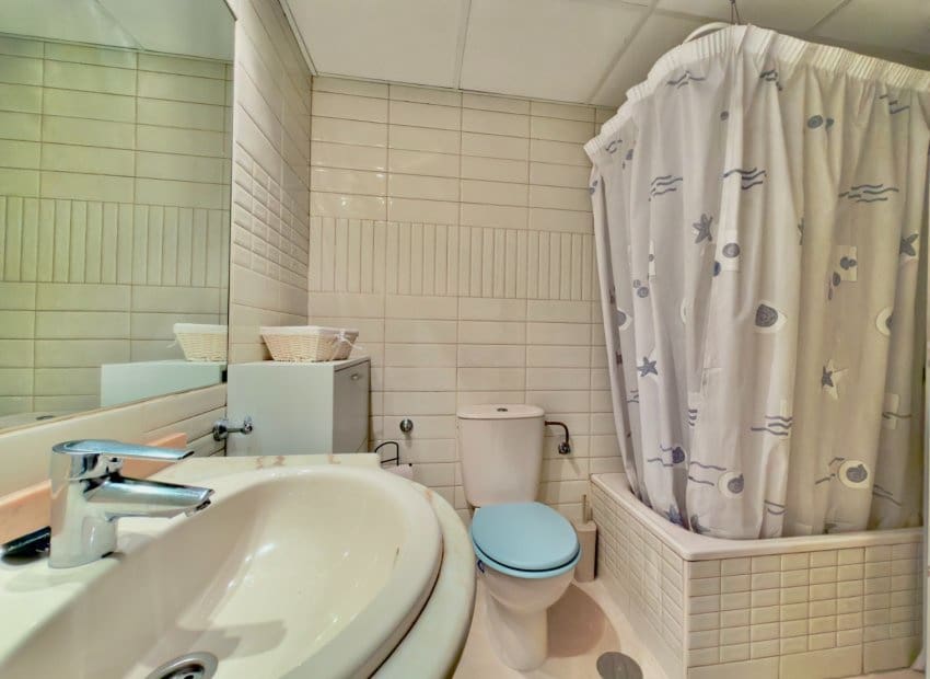 1 soverom Strandleiligheter til salgs i Calpe / Calp med svømmebasseng - € 235 000 (Ref: 9847750)