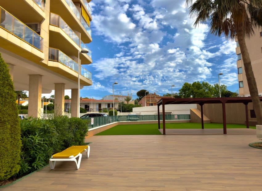 1 soverom Strandleiligheter til salgs i Calpe / Calp med svømmebasseng - € 235 000 (Ref: 9847750)