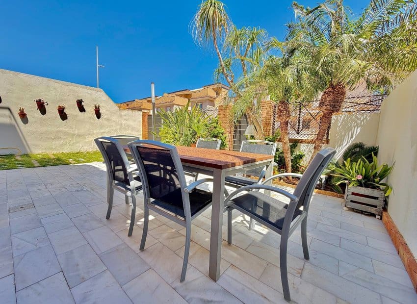 4 camera da letto Casa in vendita in Pilar de la Horadada con garage - 450.000 € (Rif: 9847887)