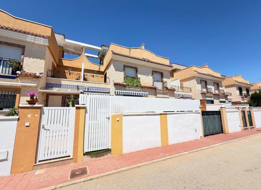 3 chambre Maison de Ville à vendre à Pilar de la Horadada avec piscine - 380 000 € (Ref: 9848160)