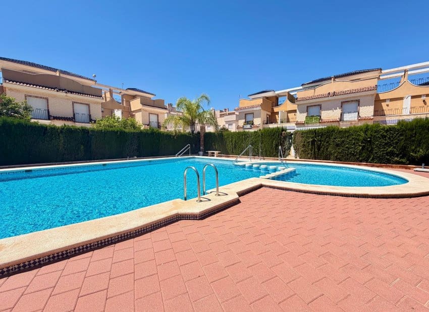 3 chambre Maison de Ville à vendre à Pilar de la Horadada avec piscine - 380 000 € (Ref: 9848160)