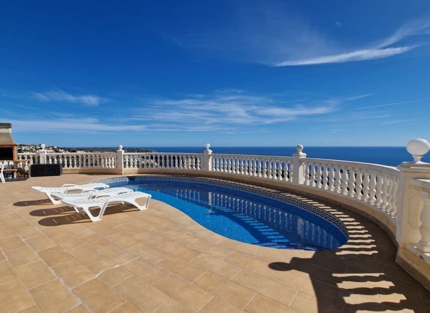 4 chambre Villa/Maison à vendre à Cumbre del Sol avec piscine - 730 000 € (Ref: 9858730)