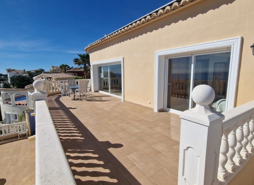 4 chambre Villa/Maison à vendre à Cumbre del Sol avec piscine - 730 000 € (Ref: 9858730)