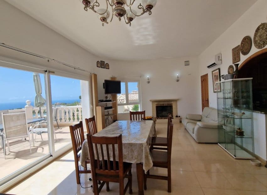4 chambre Villa/Maison à vendre à Cumbre del Sol avec piscine - 730 000 € (Ref: 9858730)