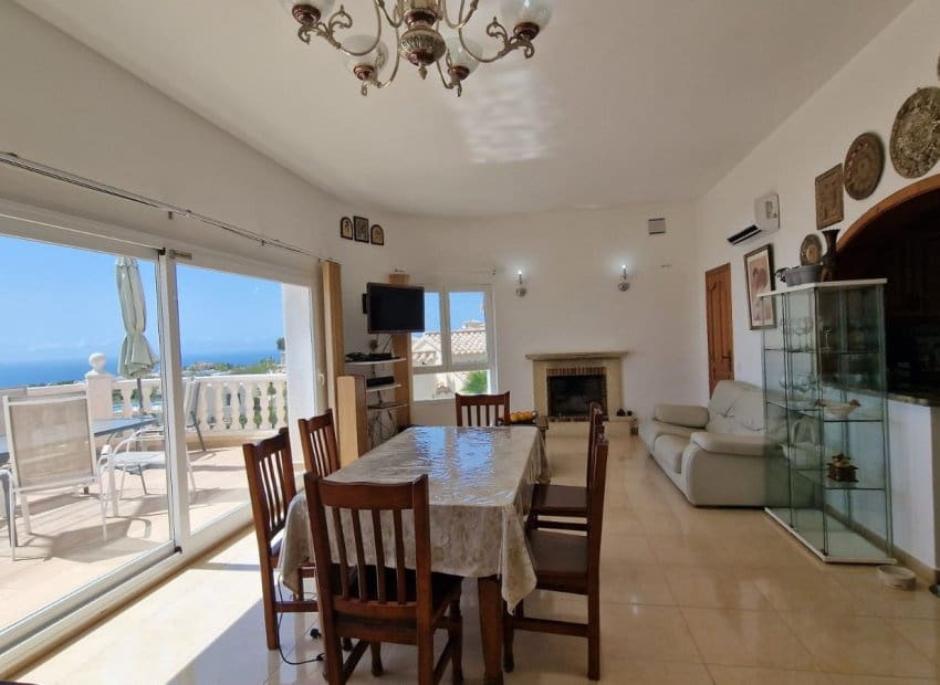 4 chambre Villa/Maison à vendre à Cumbre del Sol avec piscine - 730 000 € (Ref: 9858730)