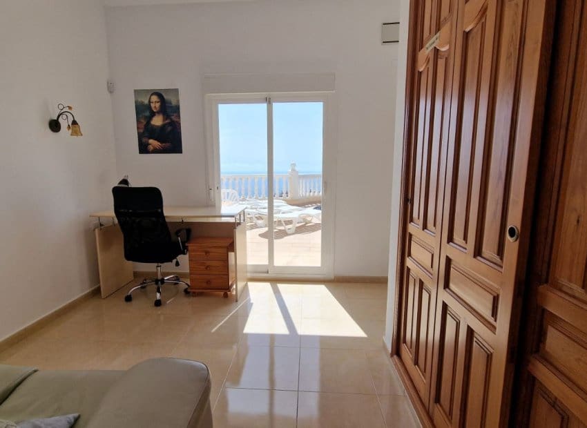 4 chambre Villa/Maison à vendre à Cumbre del Sol avec piscine - 730 000 € (Ref: 9858730)