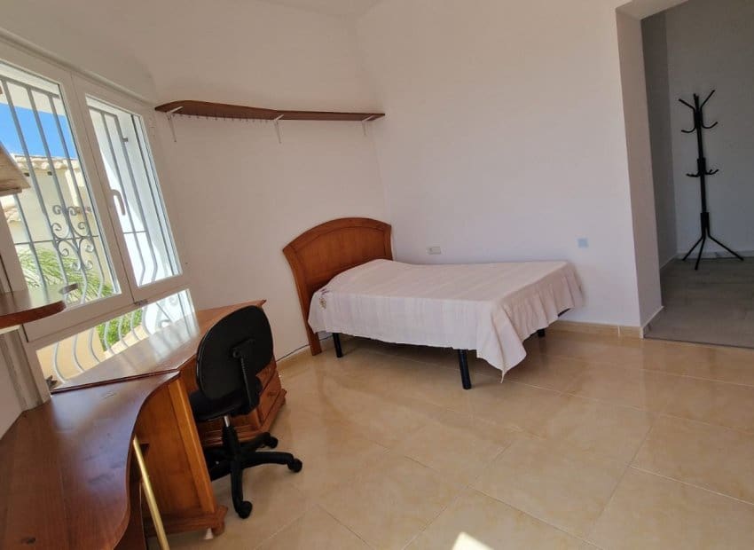 4 chambre Villa/Maison à vendre à Cumbre del Sol avec piscine - 730 000 € (Ref: 9858730)