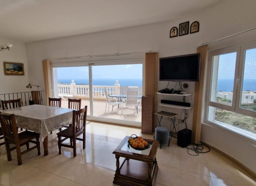 4 chambre Villa/Maison à vendre à Cumbre del Sol avec piscine - 730 000 € (Ref: 9858730)