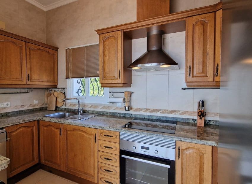 4 chambre Villa/Maison à vendre à Cumbre del Sol avec piscine - 730 000 € (Ref: 9858730)