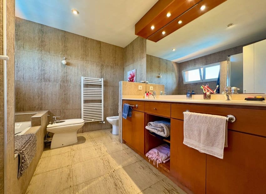 5 camera da letto Villa in vendita in Denia con piscina garage - 956.000 € (Rif: 9879803)