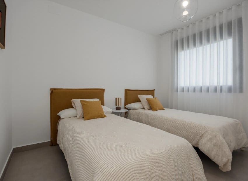 2 makuuhuone Ranta-asunto myytävänä paikassa La Villajoyosa / Vila Joiosa - 275 000 € (Ref: 9905285)