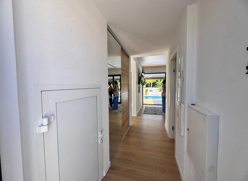 3 soveværelse Villa til salg i La Nucia med swimmingpool - € 530.000 (Ref: 9944944)