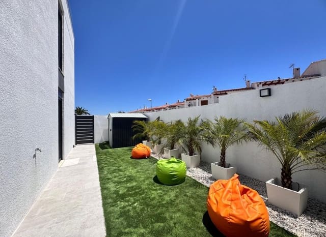 3 soveværelse Villa til salg i La Nucia med swimmingpool - € 530.000 (Ref: 9944944)