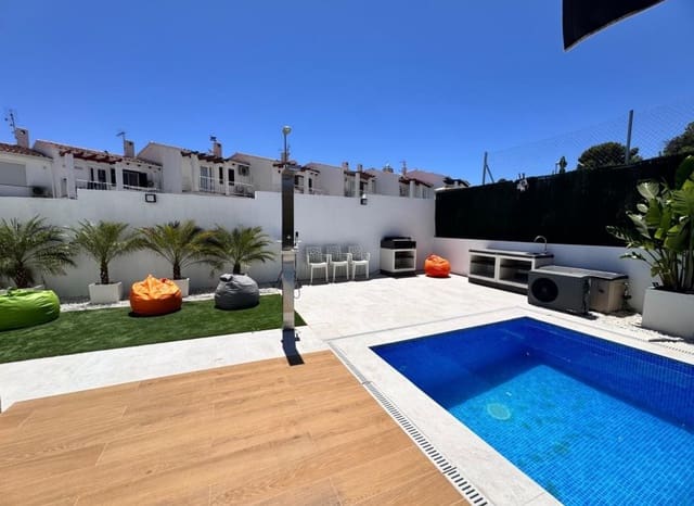 3 soveværelse Villa til salg i La Nucia med swimmingpool - € 530.000 (Ref: 9944944)