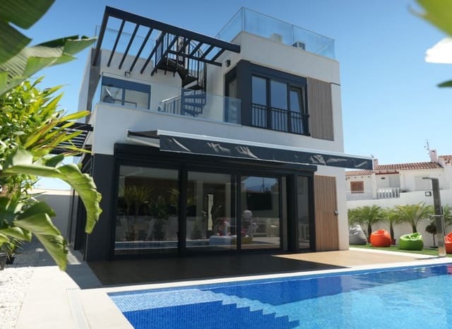 3 soveværelse Villa til salg i La Nucia med swimmingpool - € 530.000 (Ref: 9944944)