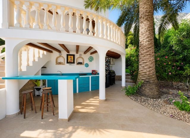 4 sypialnia Willa na sprzedaż w El Montgó, Dénia z basenem - 895 000 € (Ref: 9953122)
