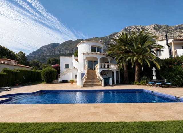 4 sypialnia Willa na sprzedaż w El Montgó, Dénia z basenem - 895 000 € (Ref: 9953122)