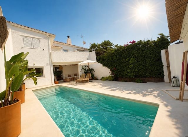3 soverom Villa til salgs i Las Marinas / Les Marines, Dénia med svømmebasseng - € 749 000 (Ref: 9971784)