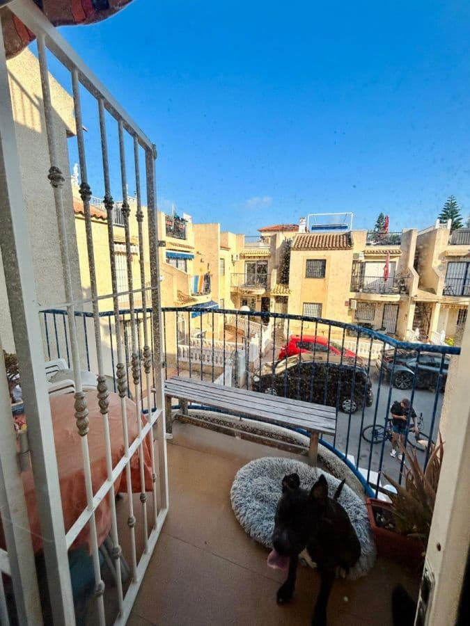 2 soveværelse Lejlighed til salg i El Chaparral - € 110.000 (Ref: 10005634)