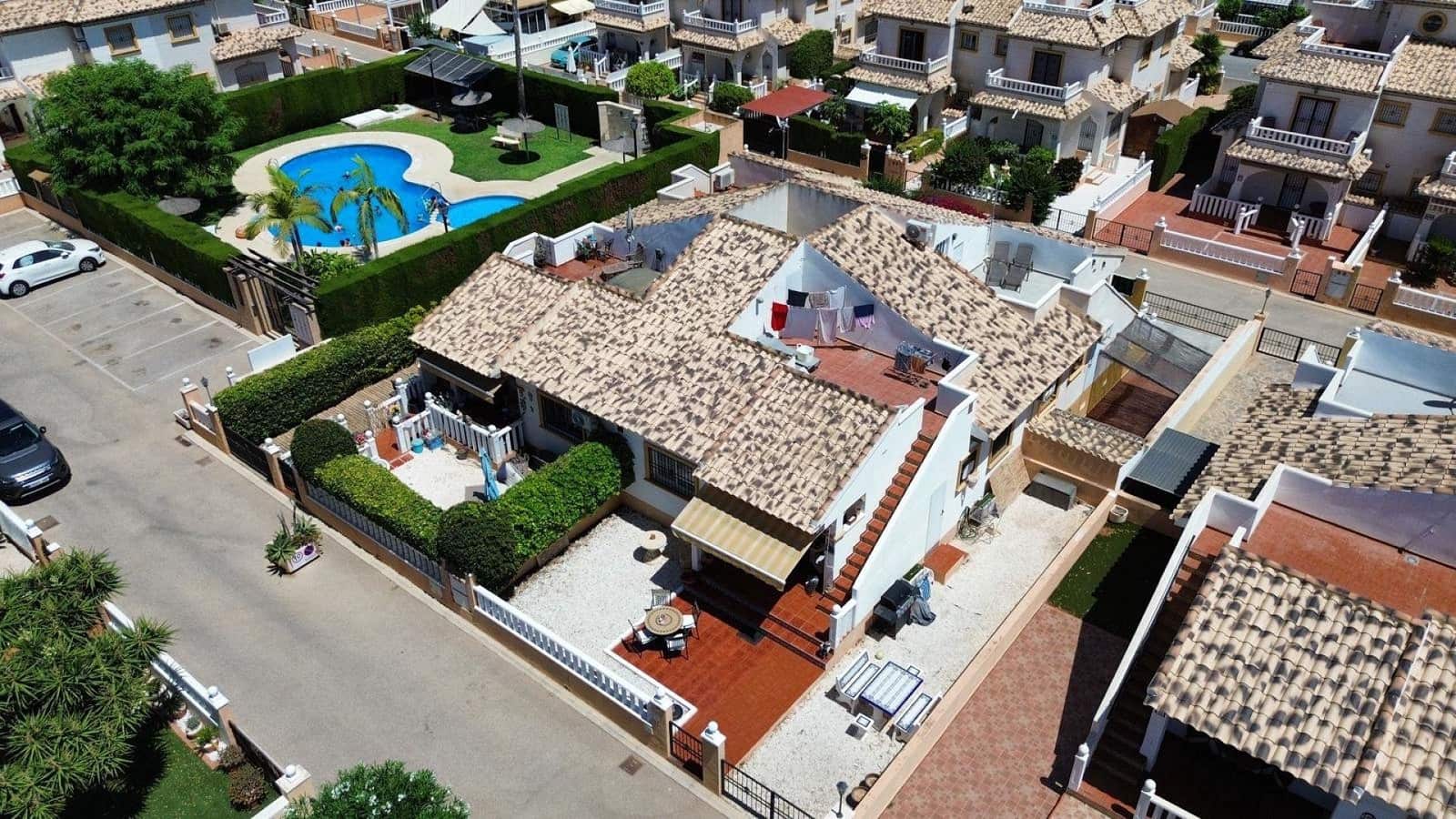2 soverom Villa til salgs i Orihuela Costa med svømmebasseng - € 249 995 (Ref: 10005635)