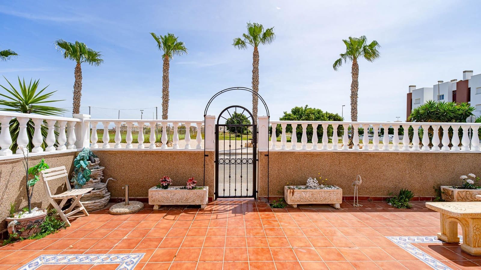 Bungalow de 3 habitaciones en Orihuela Costa en venta con piscina - 265.000 € (Ref: 10011469)