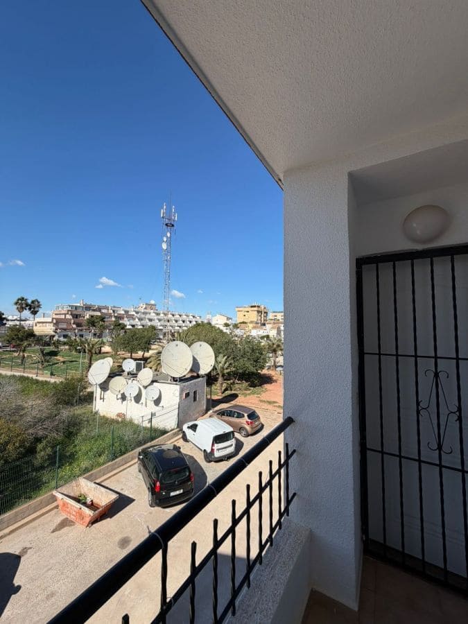 2 quarto Apartamento para venda em Punta Prima - 179 000 € (Ref: 10028890)