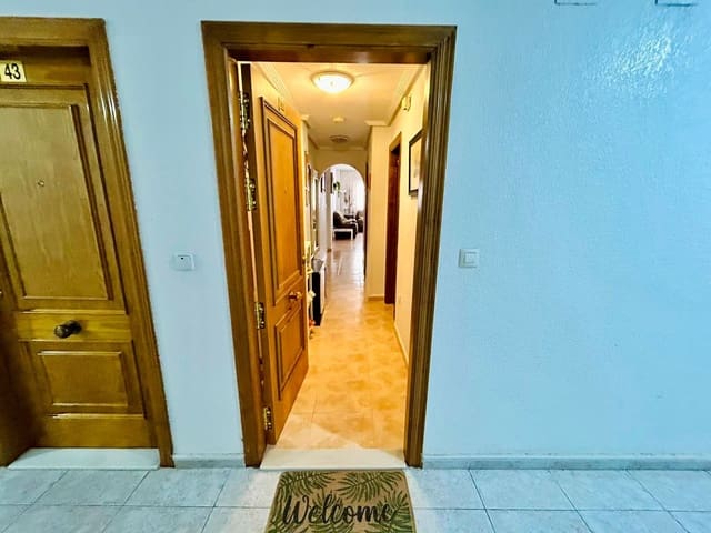 2 chambre Appartement à vendre à Centro, Torrevieja avec piscine - 128 000 € (Ref: 10035389)