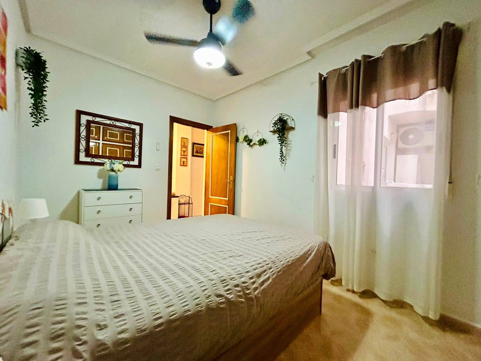 2 chambre Appartement à vendre à Torrevieja avec piscine - 128 000 € (Ref: 10035389)