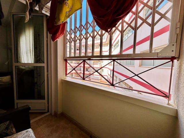 2 chambre Appartement à vendre à Centro, Torrevieja avec piscine - 128 000 € (Ref: 10035389)