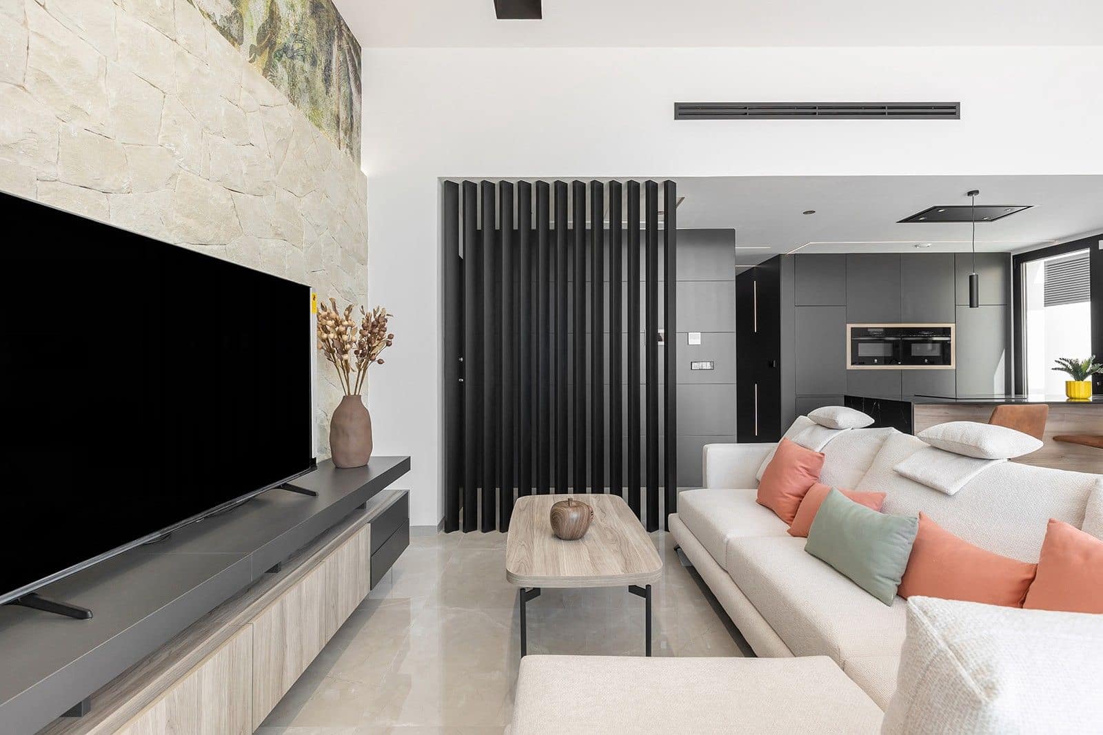 3 makuuhuone Huvila myytävänä paikassa Torrevieja mukana uima-altaan - 700 000 € (Ref: 10078376)