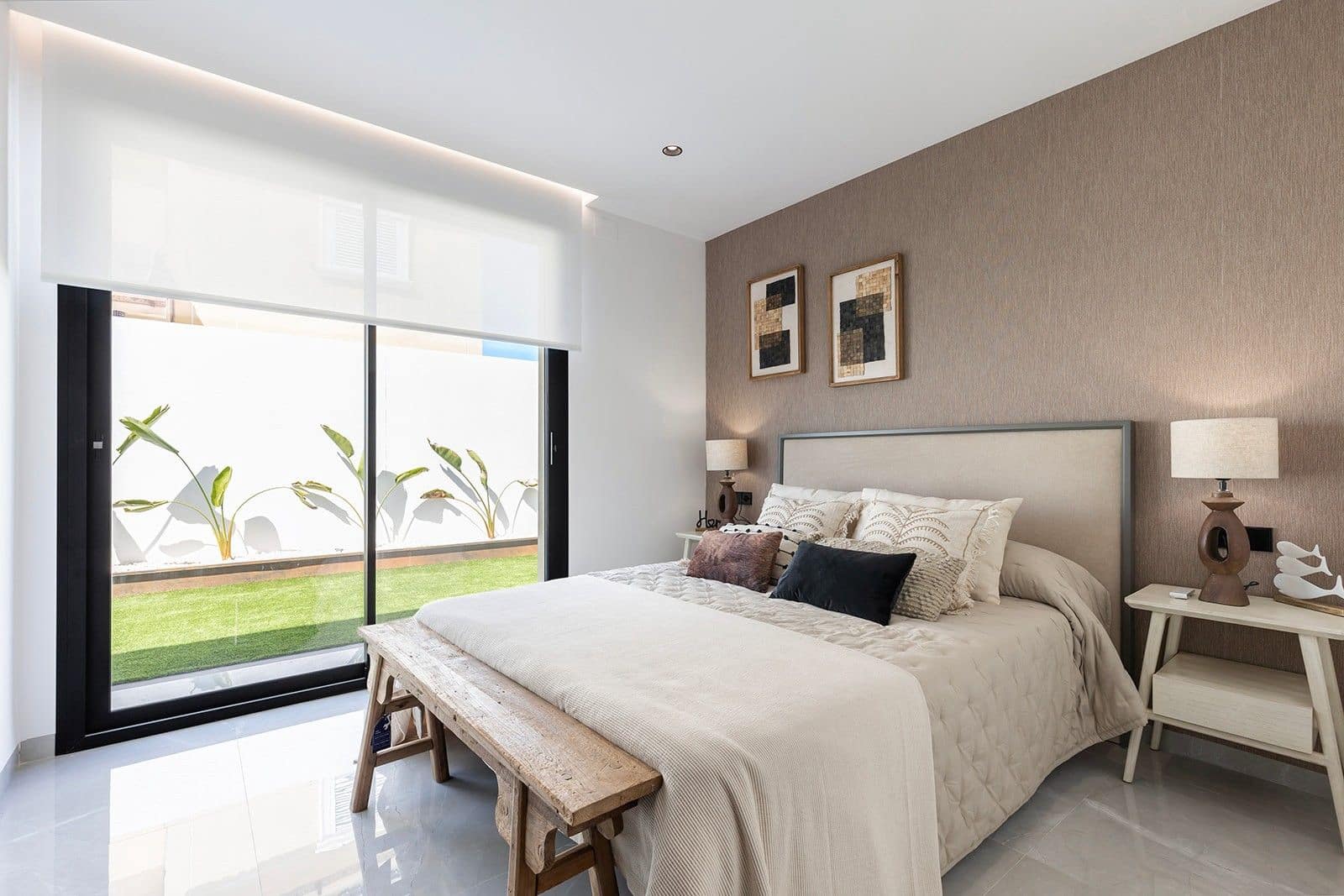 3 makuuhuone Huvila myytävänä paikassa Torrevieja mukana uima-altaan - 700 000 € (Ref: 10078376)