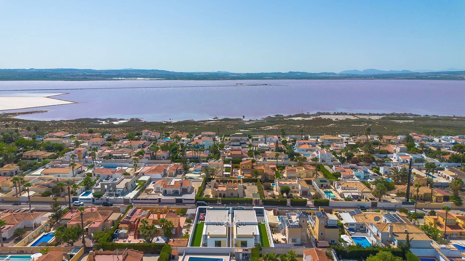 3 makuuhuone Huvila myytävänä paikassa Torrevieja mukana uima-altaan - 700 000 € (Ref: 10078376)