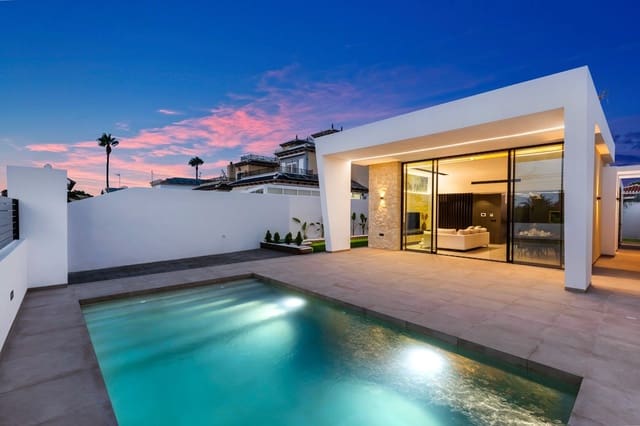 3 camera da letto Villa in vendita in El Chaparral - La Siesta - La Torreta, Torrevieja con piscina - 700.000 € (Rif: 10078376)