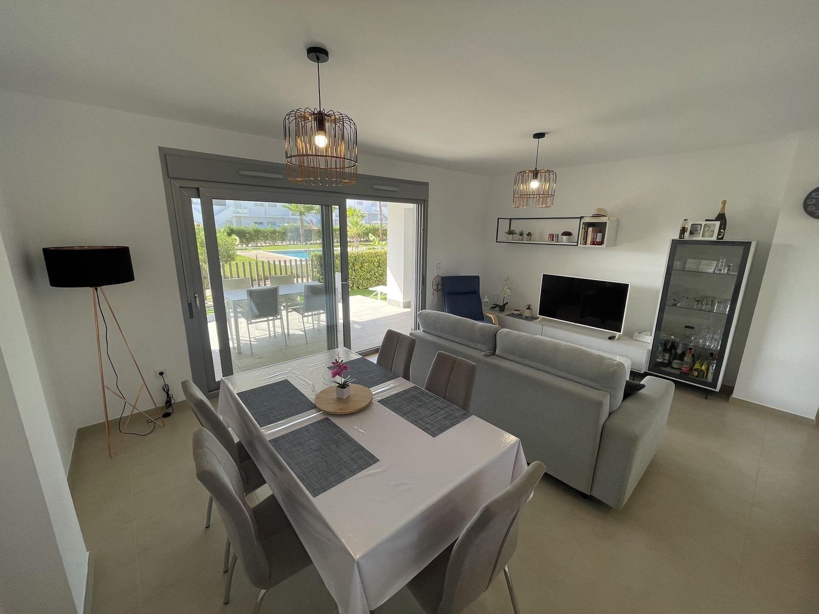 2 soveværelse Lejlighed til salg i Orihuela med swimmingpool - € 259.950 (Ref: 10081240)
