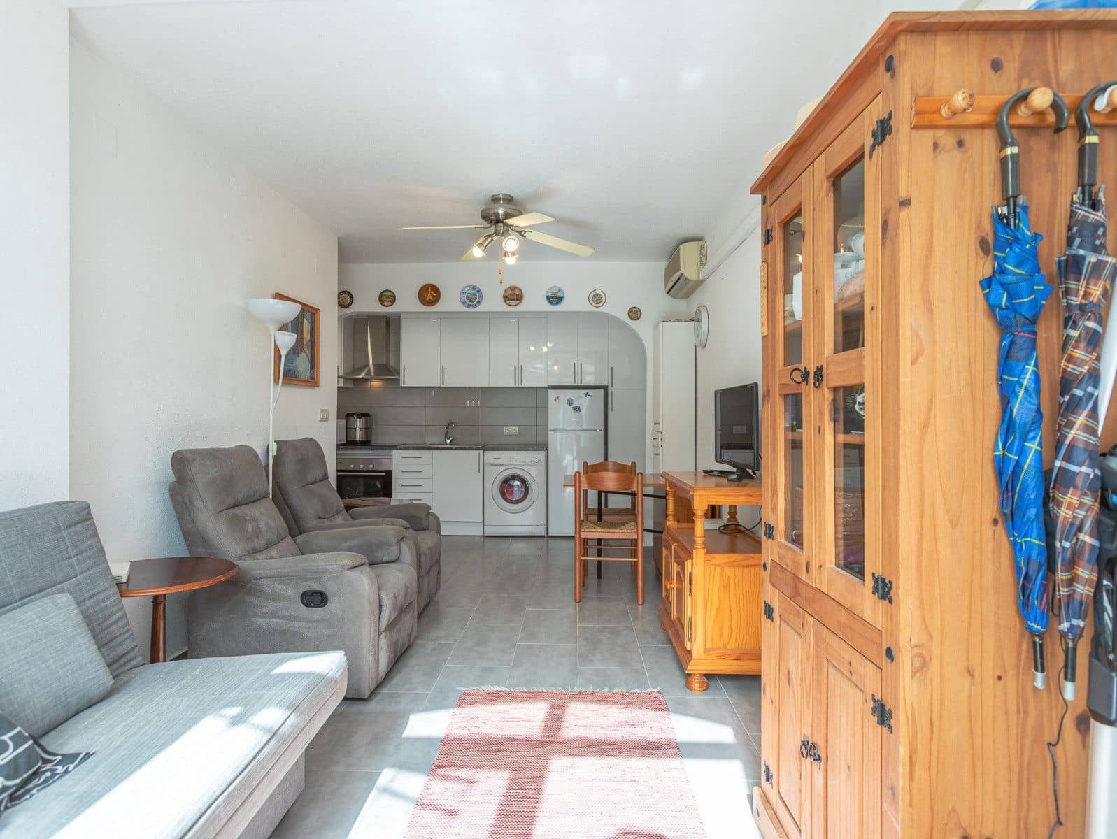 1 sypialnia Bungalow na sprzedaż w Torrevieja z basenem - 117 000 € (Ref: 10086143)