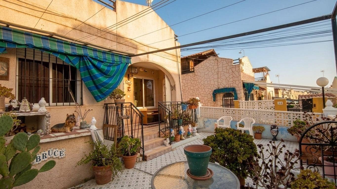 2 quarto Bungalow para venda em Los Balcones com piscina - 130 000 € (Ref: 10100452)