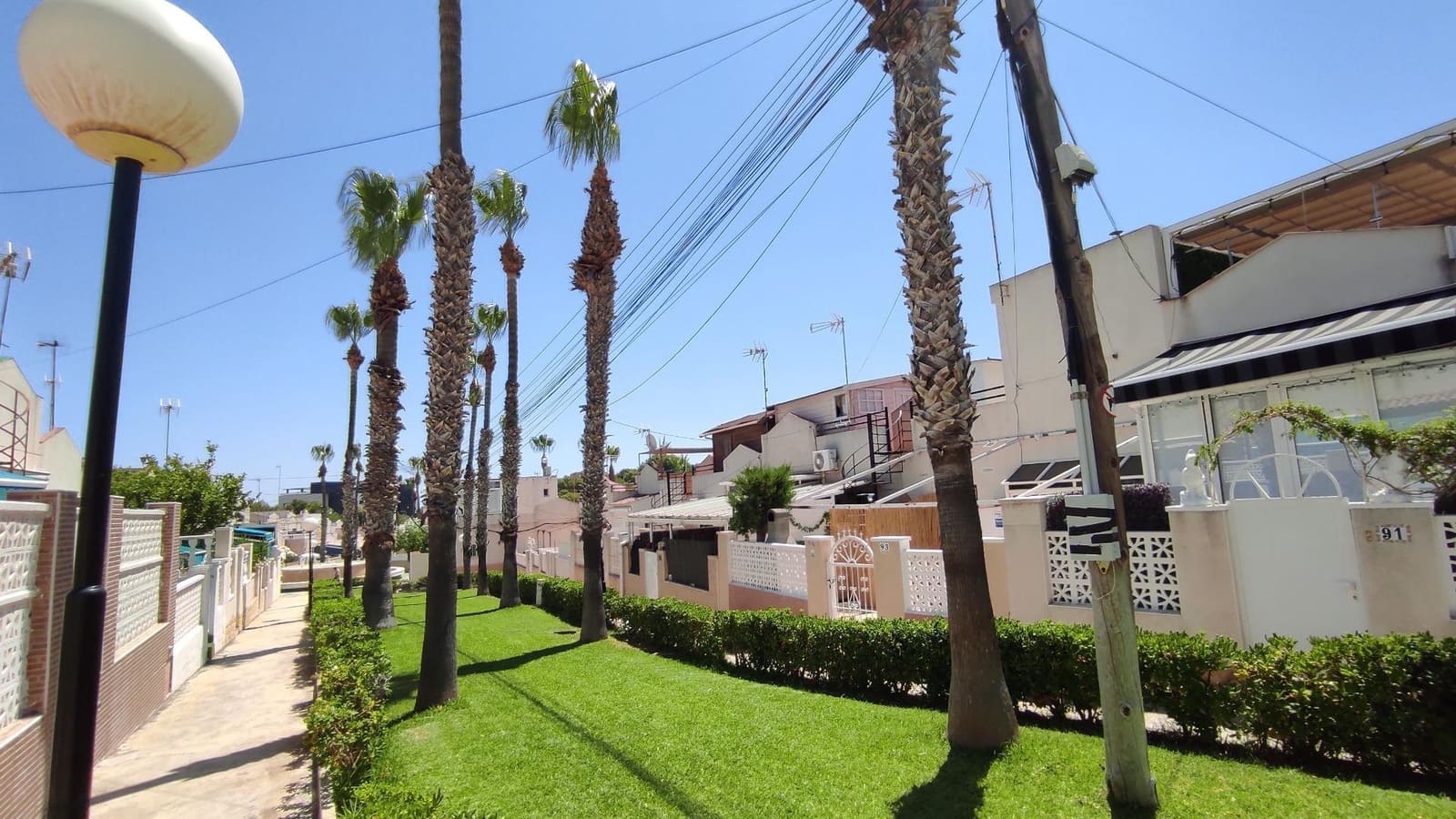 2 quarto Bungalow para venda em Los Balcones com piscina - 130 000 € (Ref: 10100452)